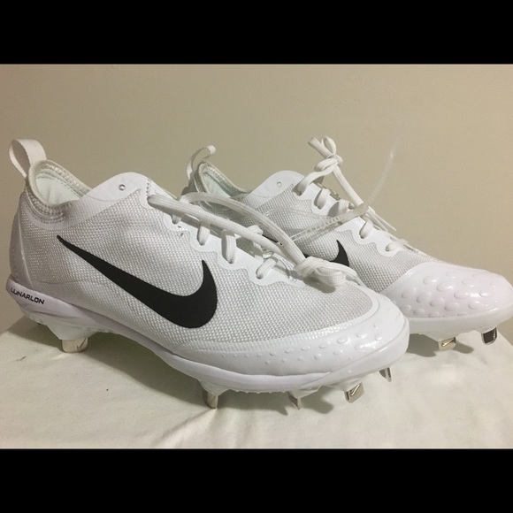 women's hyperdiamond cleats